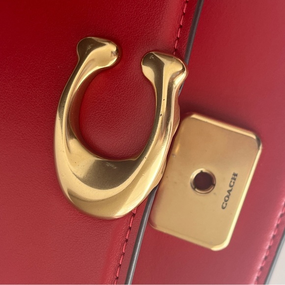 Coach Bandit Shoulder Bag 24 In Red Gold Hardware LARGE - Picture 9 of 14